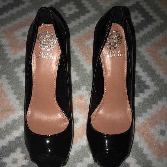 Vince Camuto Shoes - 🆕 Vince Camuto 4 1/2 heels 👠